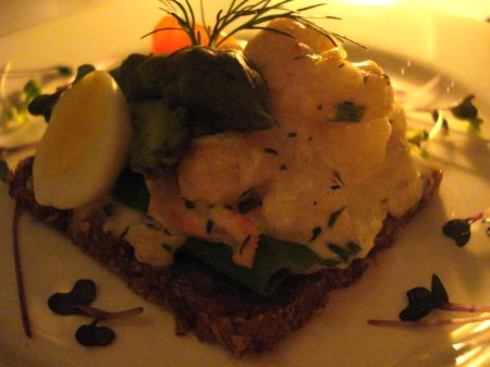 danishdinner_course5 Metane shrimp & greens - paired with Nørrebro Old Odense Ale